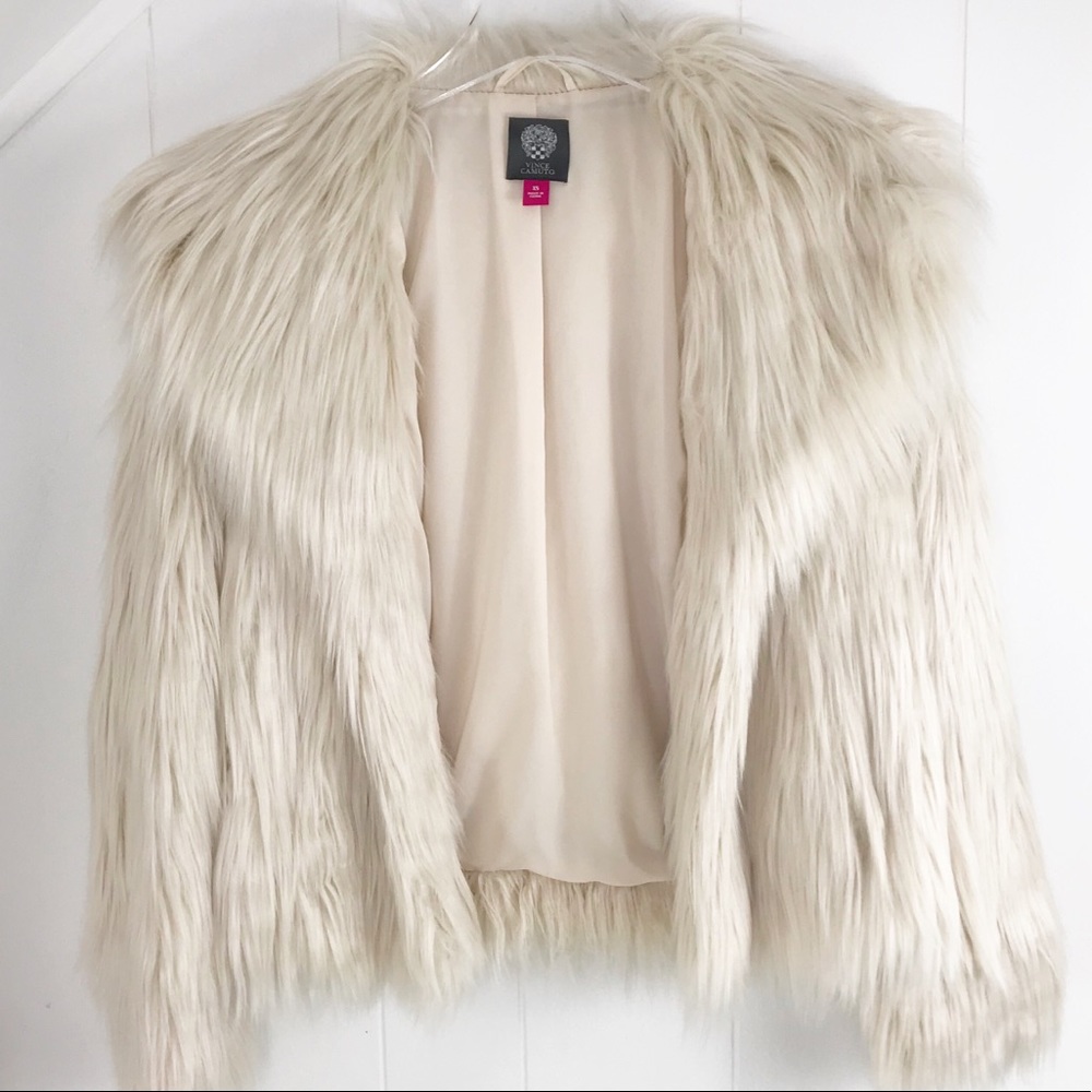 ❌SOLD❌VINCE CAMUTO Shaggy Faux Fox Fur Coat Jacket - Picture 16 of 16